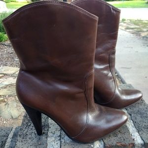 Brown short Boots